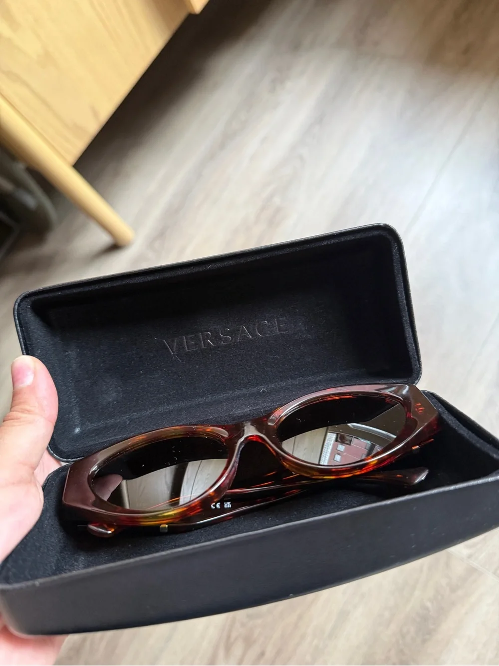 Versace Tortoiseshell Cat-Eye Sunglasses - Brown Lenses